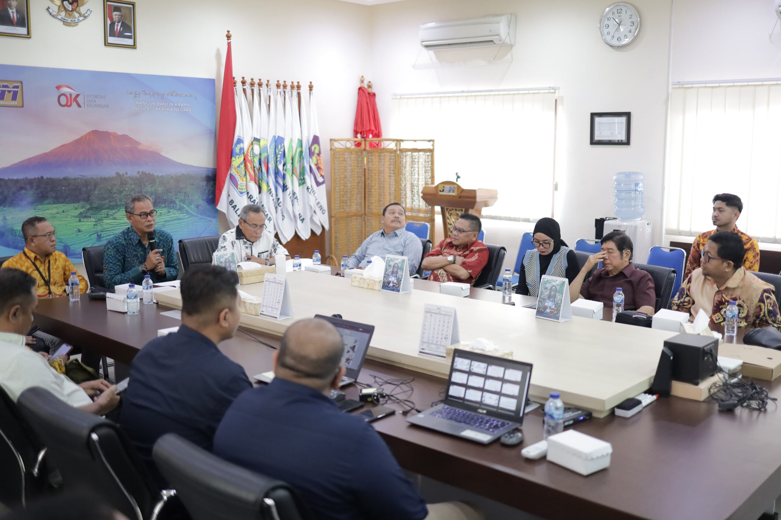 Jamkrida Provinsi Kalsel Pansus ke Bali