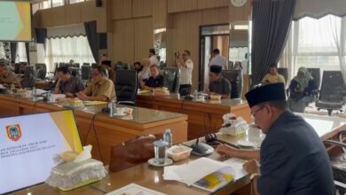 rapat badan anggaran di DPRD Kalsel