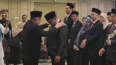 Pelantikan Dr. Afif Khalid kembali dilantik menjadi dekan Fakultas Hukum UNISKA