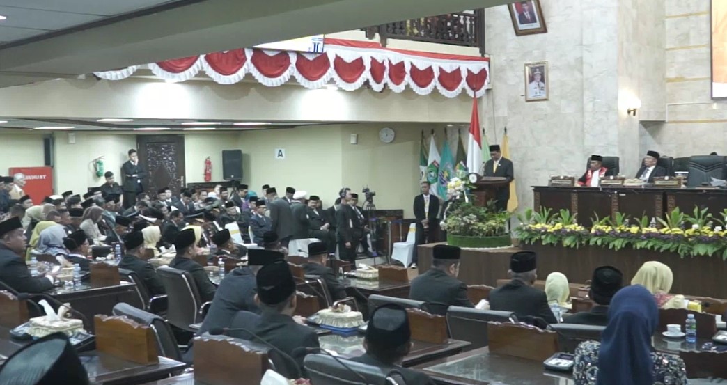 Rapat Paripurna pengambilan Sumpah Anggota DPRD Kalsel