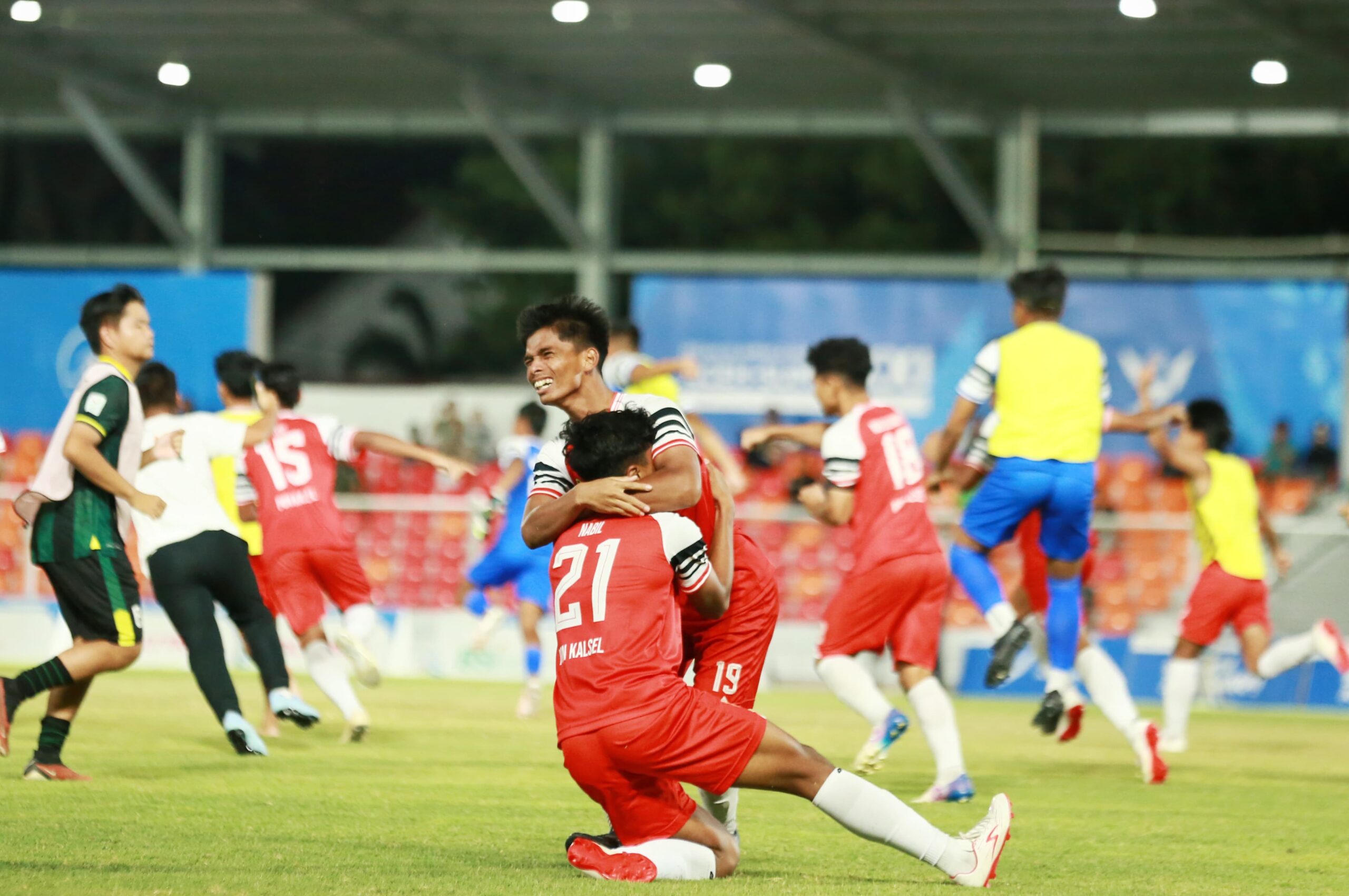 Tim Sepak Bola PON Kalsel Lolos ke Semifinal