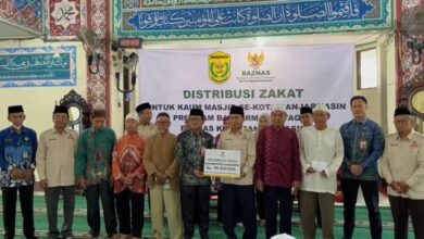 397 Kaum Masjid Terima Zakat Dari Baznas