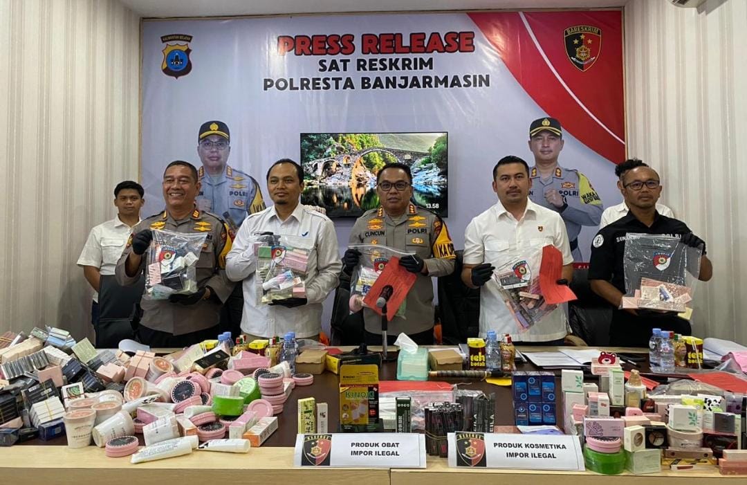 Polisi Sita 10.729 Buah Kosmetik dan Obat Ilegal