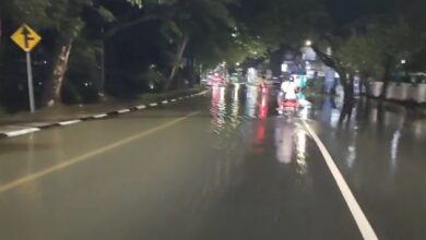 banjir rob genangi jalan di daerah Jafri Zam-Zam dan sekitarnya