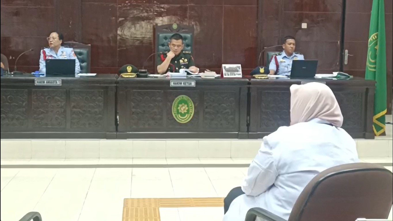 Pengadilan Militer I-06 Banjarmasin kembali menggelar sidang lanjutan kasus pembunuhan terhadap seorang wartawati media online berinisial JA
