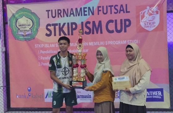 SMKN 5 Banjarmasin Juara Turnamen Futsal STKIP ISM Cup