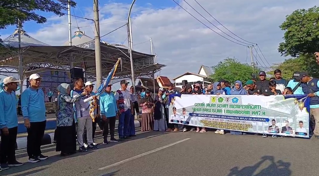 Ustadz dan Ustadzah Ikuti Gerak Jalan Peringatan 1 Muharram