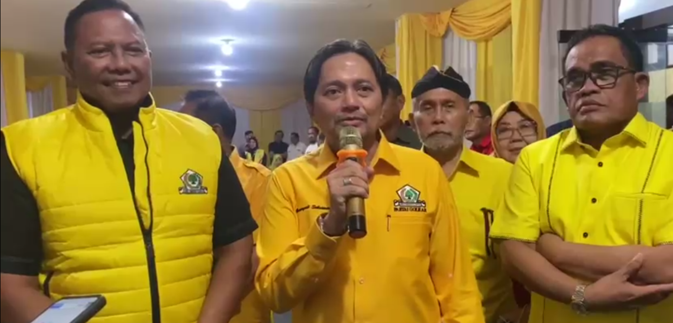 Hasnur Terima Surat Penetapan Sebagai Ketua Golkar Kalsel Saat Musda