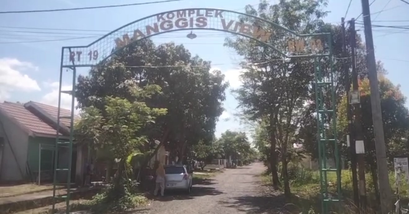 Warga Komplek Manggis View Keluhkan Jalan Tak Kunjung Diaspal