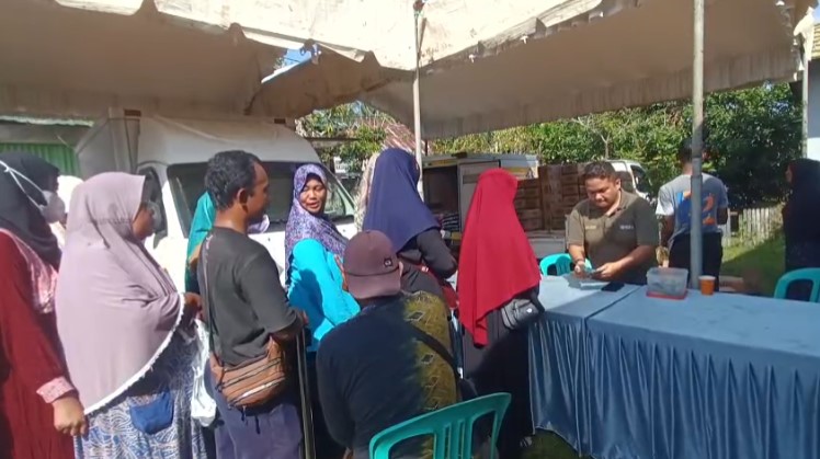 Warga Syamsudin Noor Serbu Pasar Murah Sekaligus Cek Kesehatan Gratis