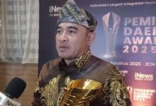 Bupati Rahmat Trianto Terima Anugerah PDA 2025