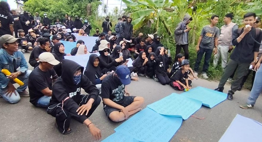 Puluhan Warga Basirih Demo Pelindo III Regional Kalimantan
