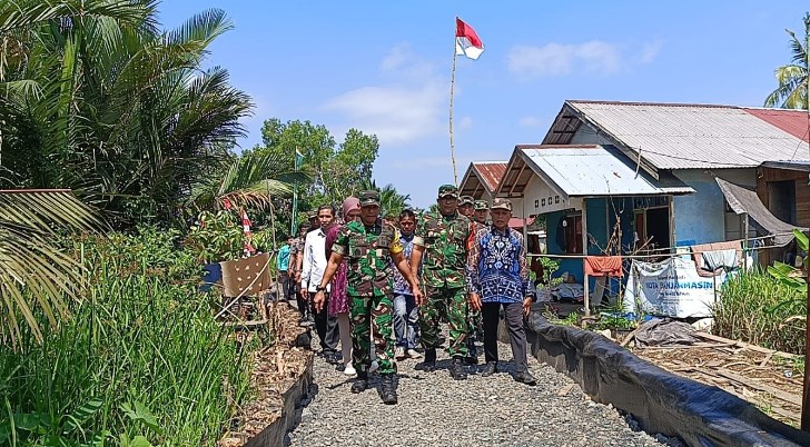 Tim Wasev Pantau TMMD di Kuin Kacil