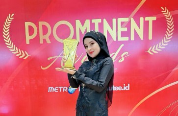 Disaksikan Menkomdigi, Dokter Estetika Banua Raih Penghargaan di Prominent Awards 2025
