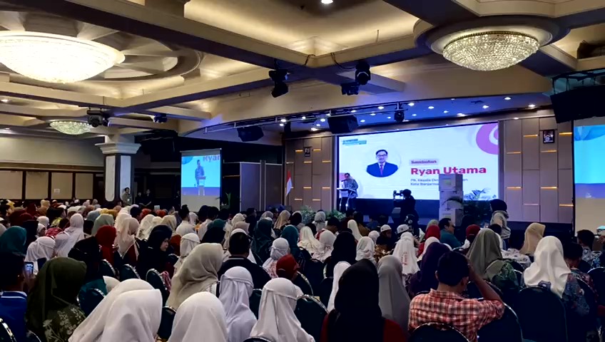 Disdik Gelar Student English Festival