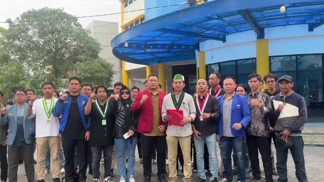 OKP ‘Serbu’ Gedung KNPI, Nyatakan Sikap Minta Musda Diulang
