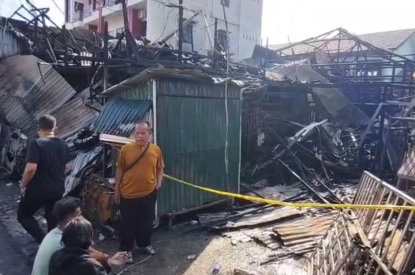 Rumah, Toko, dan 1 PAUD di Pelambuan Banjarmasin Jadi ‘Arang’