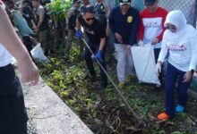 Yamin Ikut Bersih-bersih Siring RK Ilir