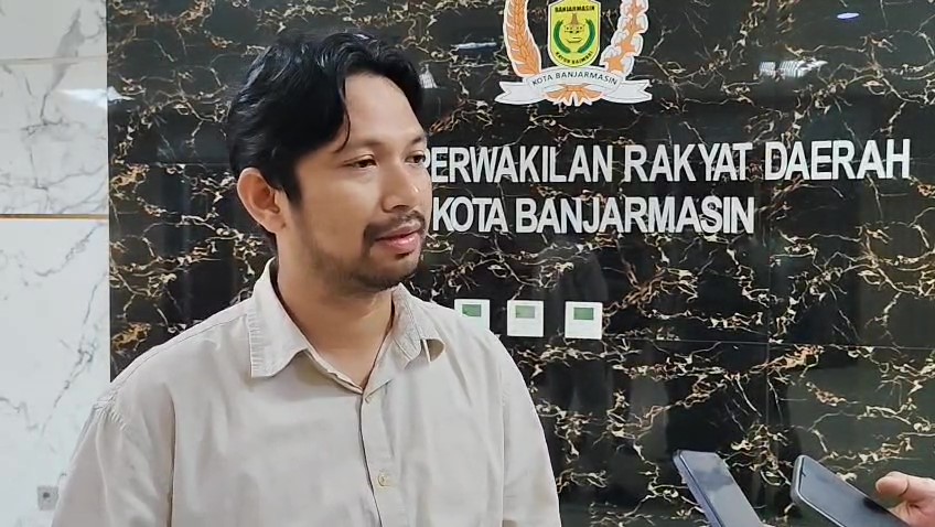Ketua DPRD Kota Banjarmasin Rikval Fachruri