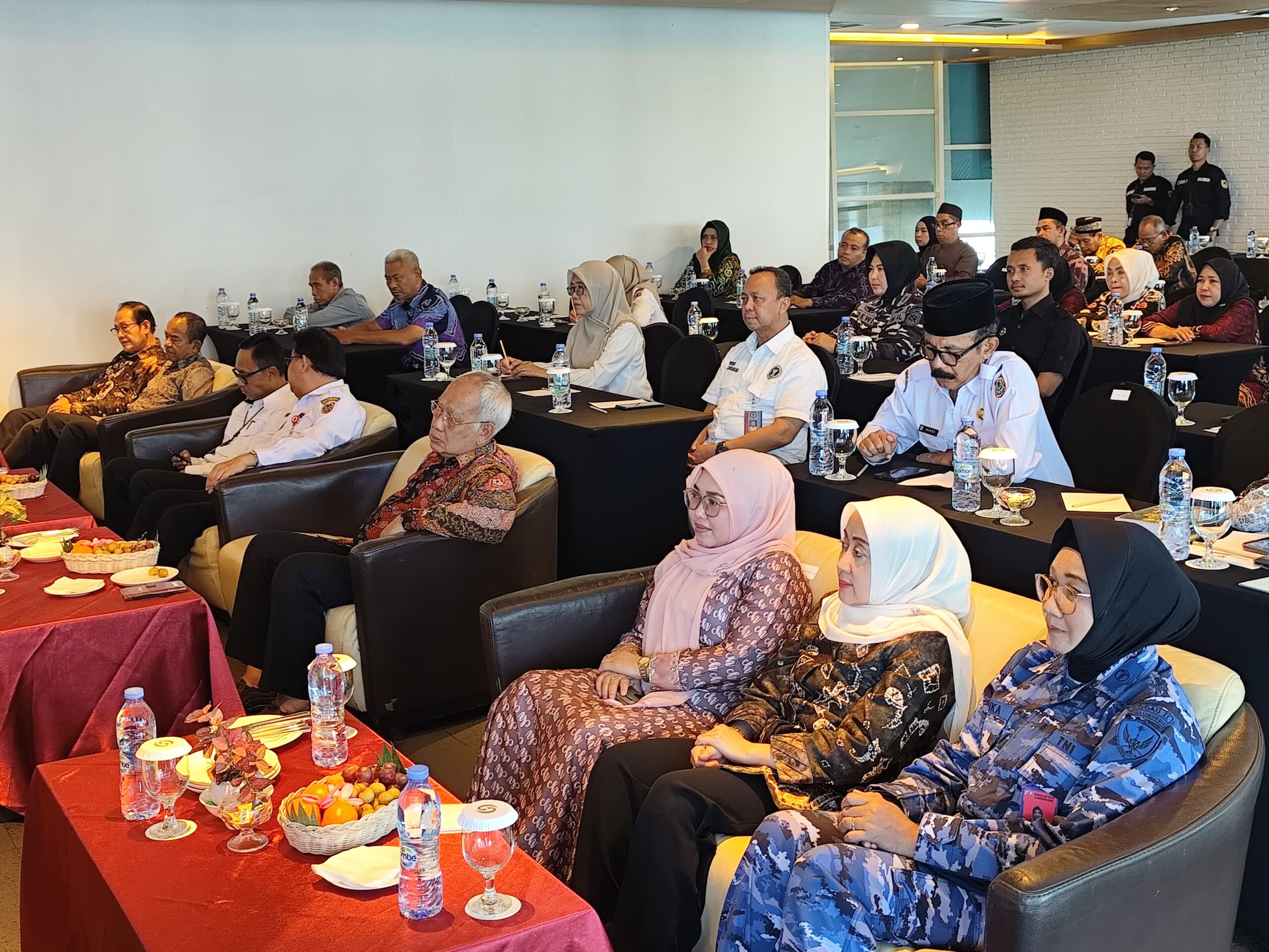 Dewi Damayanti Kembali Menjadi Ketua LKKS Kalsel