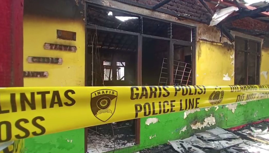 Kebakaran Hanguskan Ruang Guru SDN 2 Kemuning Banjarbaru