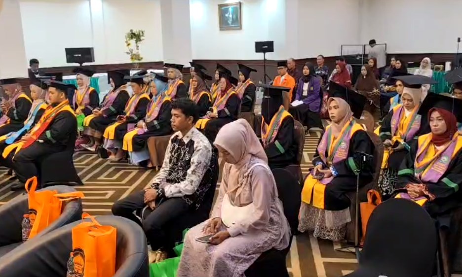 STKIP Islam Sabilal Muhtadin Gelar Wisuda Angkatan ke-2