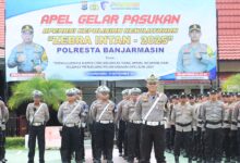 Satlantas Polresta Banjarmasin menggelar apel Operasi Zebra Intan 2025, Senin (17/11/25) pagi.