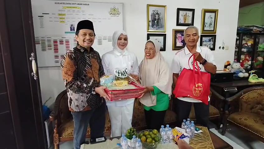 Wagub Kalsel Berikan Santunan ke Pahlawan Olahraga dan Lingkungan