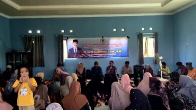 Warga Tatah Bangkal Dilatih Ekonomi Kreatif, Bikin Kacang Kribo hingga Akar Pinang