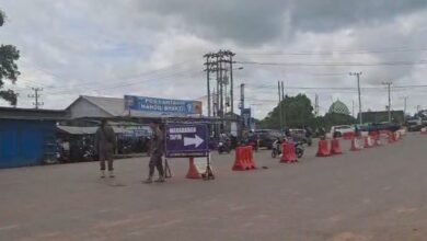 Arus Balik Jemaah Haul di Simpang Empat Handil Bakti Padat, Petugas Lakukan Pengalihan