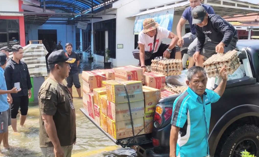 Bantuan untuk Warga Terdampak Banjir Mengalir di Bincau Muara