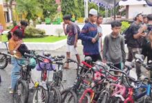 Belasan Remaja Handil Bakti Bersepeda ke Sekumpul