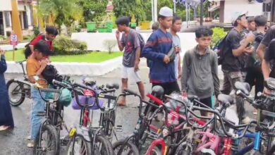 Belasan Remaja Handil Bakti Bersepeda ke Sekumpul