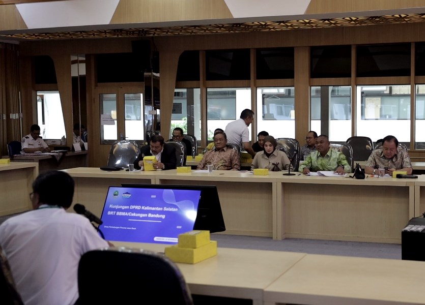 Komisi III DPRD Kalsel Pelajari Pengelolaan BRT Bandung Raya