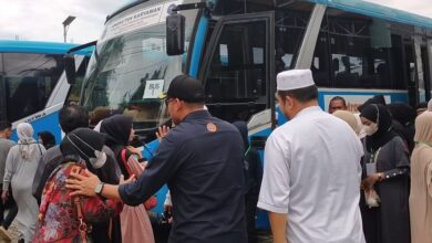 Masyarakat Manfaatkan Angkutan Gratis untuk Jemaah Momen 5 Rajab