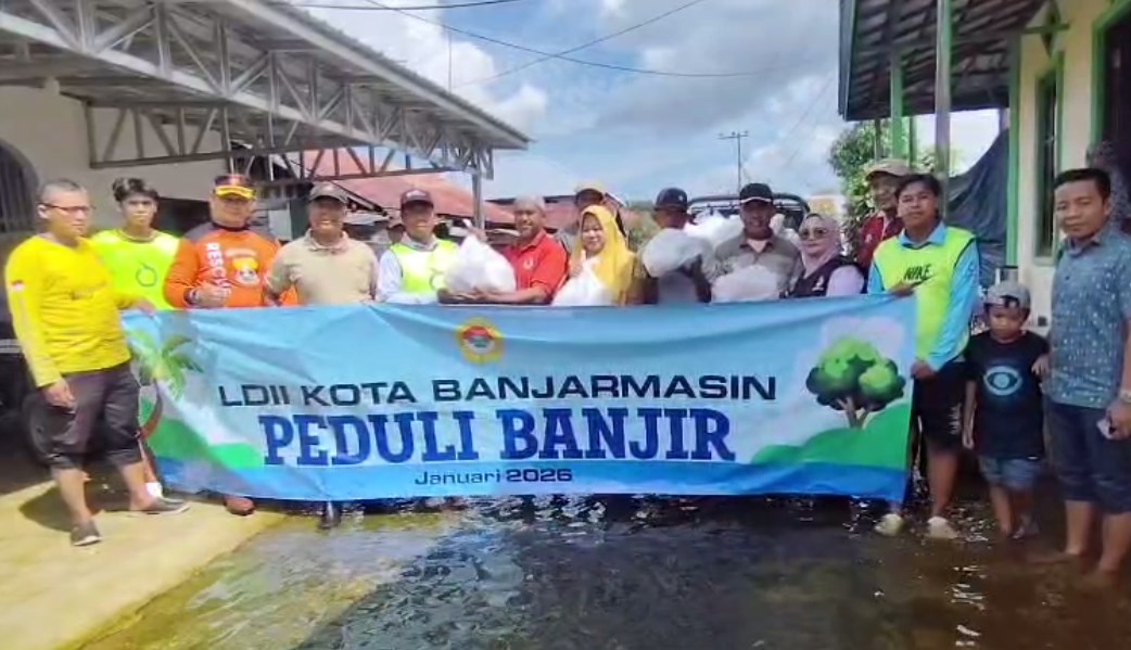 DPD LDII Banjarmasin Salurkan 200 Paket Bantuan untuk Korban Banjir Sungai Lulut