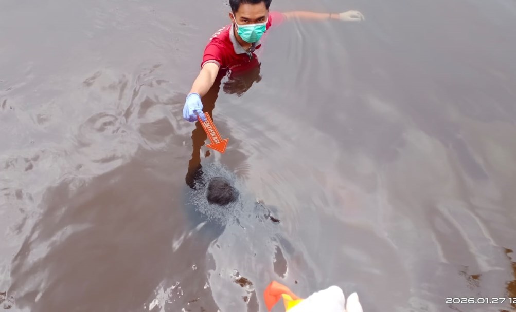 Mayat Laki-Laki Tanpa Identitas Ditemukan Mengapung di Sungai Zafri Zam Zam