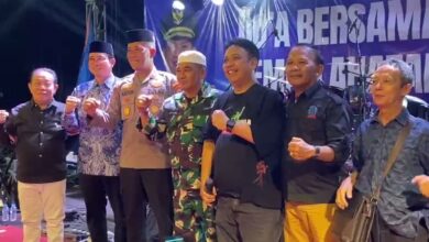 Ratusan Warga Ikuti Doa Bersama dan Musik Rakyat