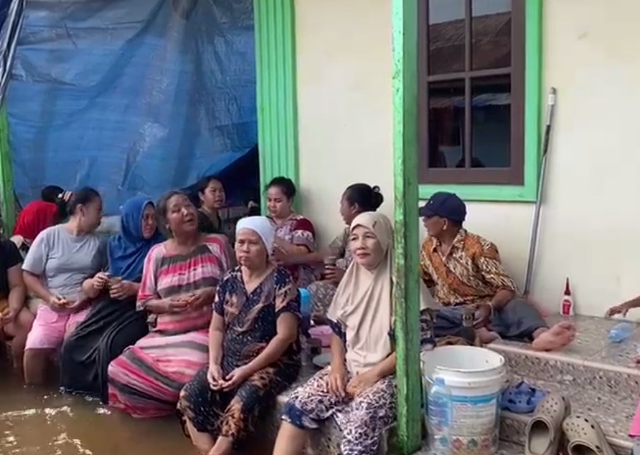 Sudah Seminggu Masitah Mengungsi Di Musala