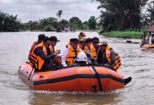 Tinjau Banjir Lok Buntar, Muhidin Salurkan Bantuan dan Rencanakan Pembangunan Shelter