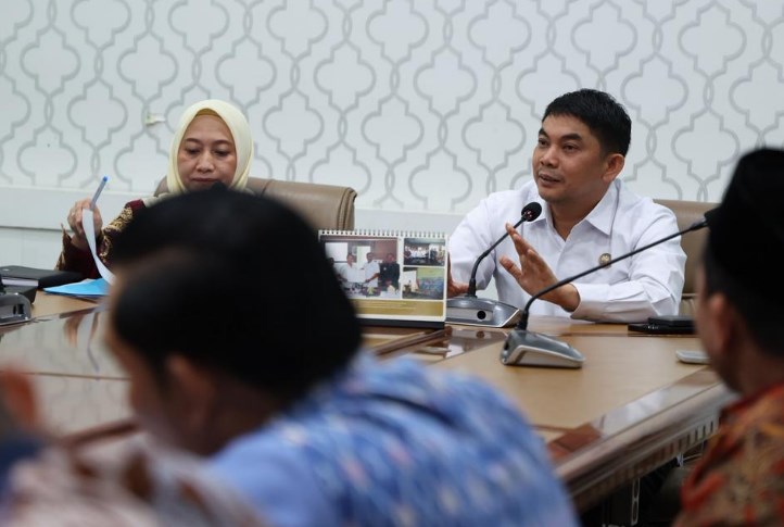 Bupati Andi Rudi Latif Pimpin Rapat Penataan Kota dan Gerakan Indonesia Asri