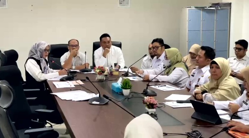 Komisi-I-Gelar-RDP-dengan-Camat-se-Banjarmasin