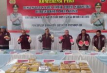 Polisi Sita 29,9 Kg Sabu dan 15.056 Butir Ekstasi