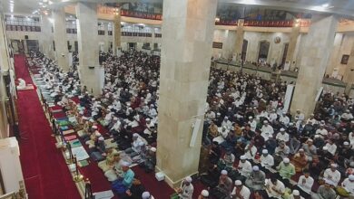 Ribuan Jemaah Padati Masjid Raya Sabilal Muhtadin di Tarawih Perdana