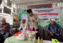 Suripno Bagikan Sembako untuk Warga, Ringankan Beban di Tengah Kenaikan Harga
