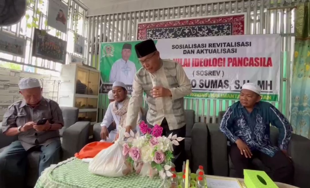 Suripno Bagikan Sembako untuk Warga, Ringankan Beban di Tengah Kenaikan Harga
