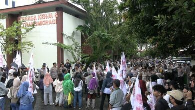 Demo di Disnakertrans Kalsel