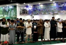 sholat tarawih masjid al jihad