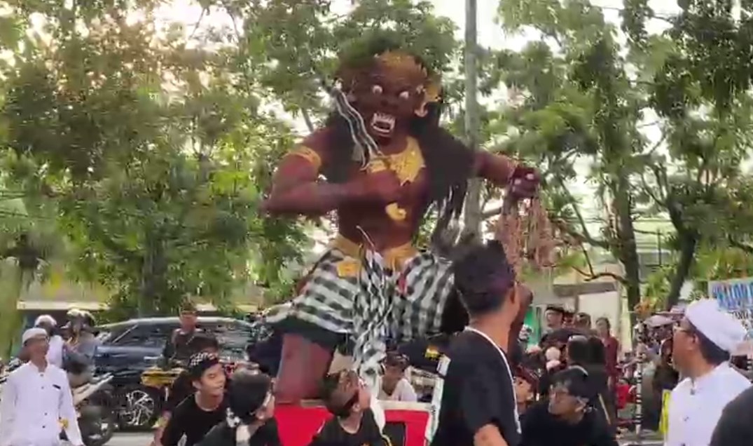 Arakan Ogoh-Ogoh Ramaikan Perayaan Nyepi di Banjarmasin
