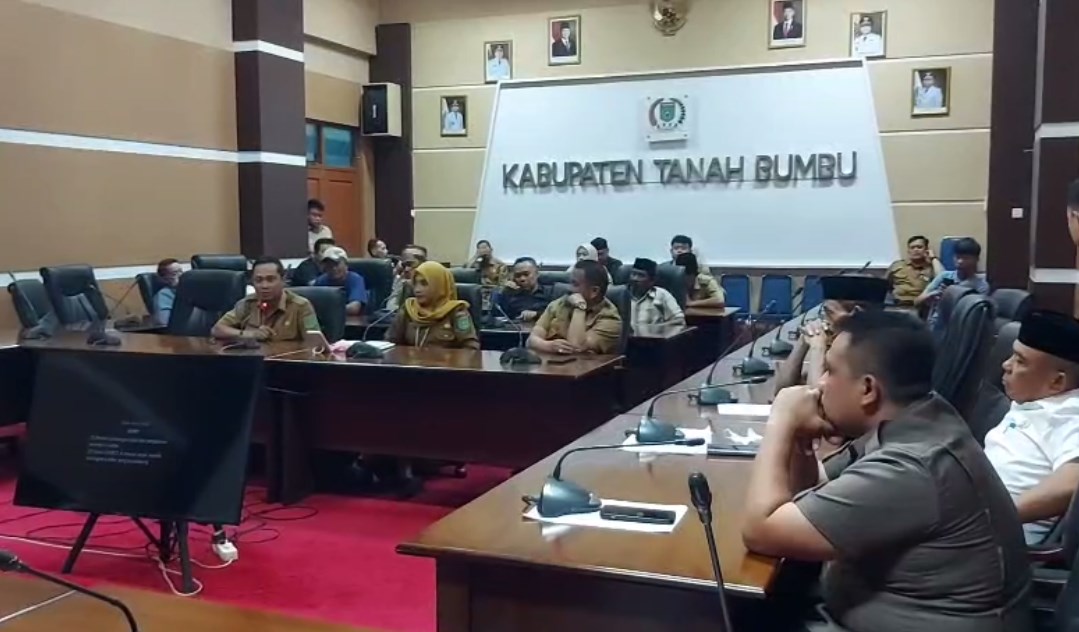 DPRD Tanah Bumbu Soroti Pengelolaan Sampah di Desa Batuah